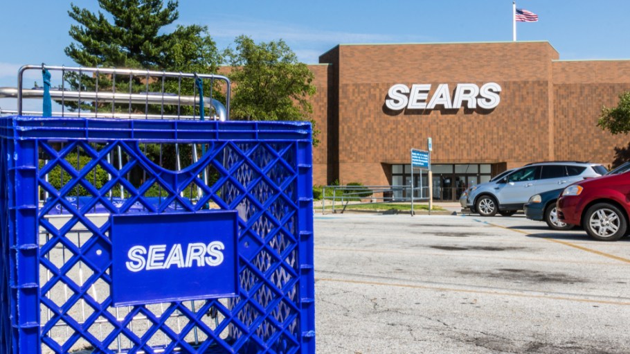 Lampert Now Has Support of Pension Watchdog in Bid for Sears
