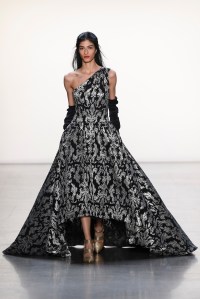 Tadashi Shoji RTW Fall 2019