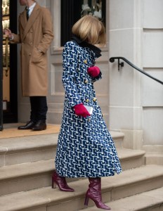 Anna Wintour street style at New York Fashion Week Women's Fall 2019