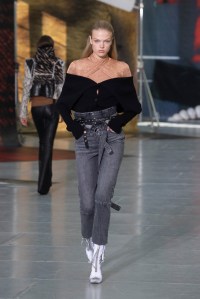 Unravel RTW Fall 2019