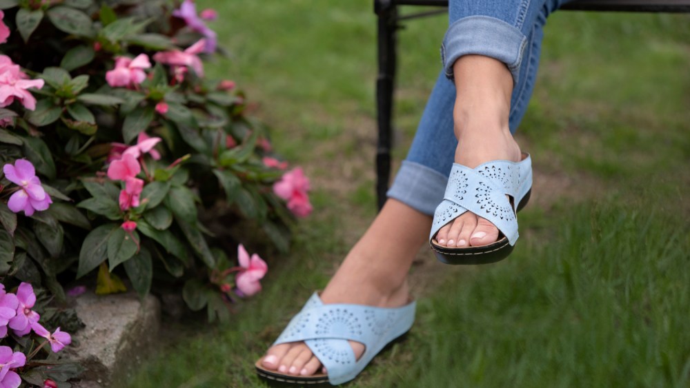 Camtrade Talks Casual Footwear Trends for the Upcoming Seasons