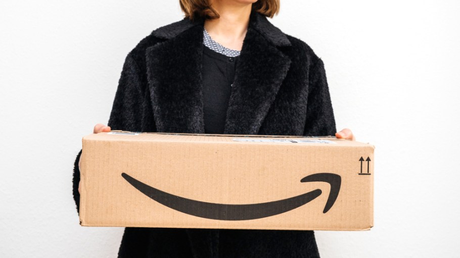 More people are shopping the “everything store” for their apparel needs and Amazon can thank its money-printing Prime program for that.