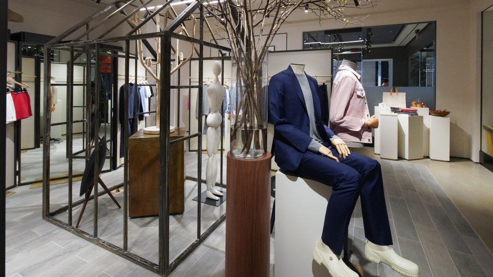 Men’s wear and women’s wear share several designers.