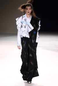 Yohji Yamamoto RTW Fall 2019