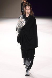 Yohji Yamamoto RTW Fall 2019