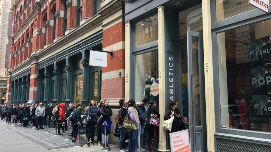Kate Hudson’s Fabletics activewear brand lands in New York as the start of a push to open 12 new permanent stores this year.