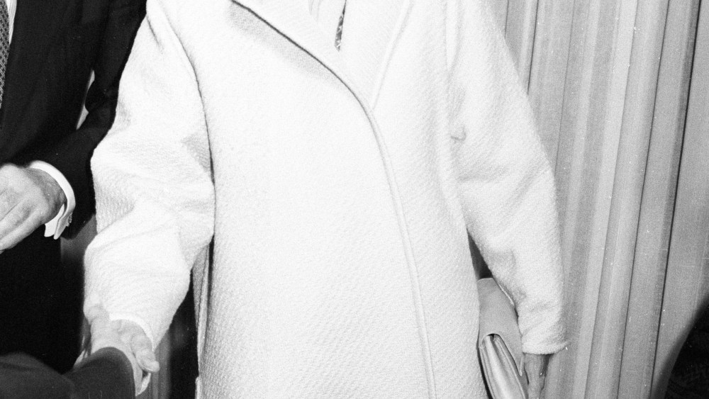 Jayne Wrightsman, Art Benefactor, Dies at 99
