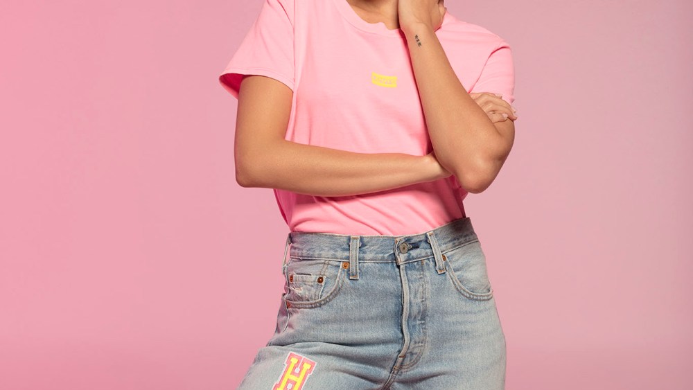 Hailey Bieber, Levi's