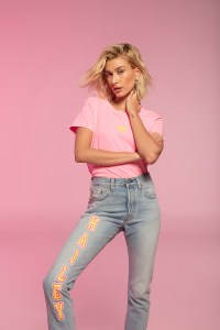 Hailey Bieber, Levi's