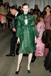 Karen Elson
COSTUME INSTITUTE GALA, NEW YORK, AMERICA - 02 MAY 2005