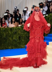 Katy Perry
The Costume Institute Benefit celebrating the opening of Rei Kawakubo/Comme des Garcons: Art of the In-Between, Arrivals, The Metropolitan Museum of Art, New York, USA - 01 May 2017
WEARING MAISON MARGIELA SAME OUTFIT AS CATWALK MODEL *8057079v
