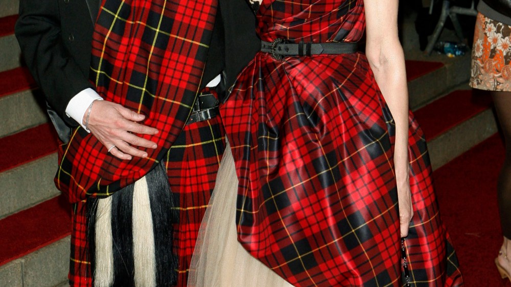 Alexander McQueen, Sarah Jessica Parker In this file picture, designer Alexander McQueen poses with Sarah Jessica Parker during arrivals at the Costume Institute Gala at the Metropolitan Museum of Art in New York. The Costume Institute of The Metropolitan Museum of Art will honor the memory _ and the fashion vision _ of the late designer Alexander McQueen through a retrospective exhibit in 2011Fashion Met Exhibit McQueen, New York, USA