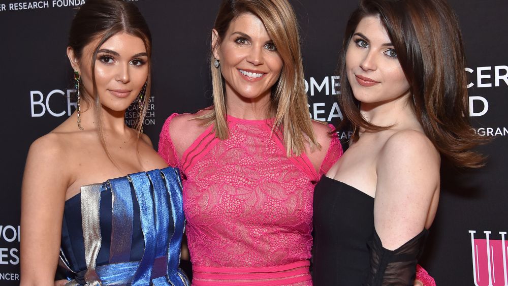 Olivia Jade, Lori Loughlin, Bella Giannulli, college admissions scandal