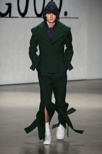 A look by Roujing Wang.
