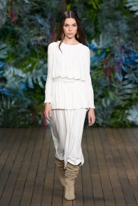 Alberta Ferretti Cruise 2020