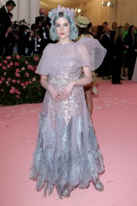 Lucy Boynton Ñ Otherworldly in Prada.