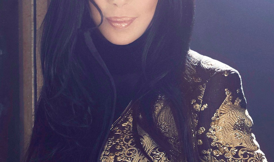 Cher Plots Fragrance Launch, Talks Emojis, Retirement