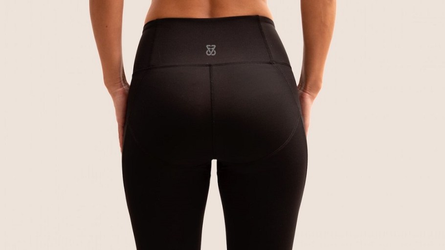 Flow 2 Freedom menstruation proof activewear recycled polyester