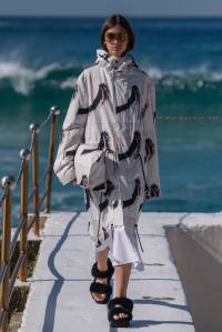 SYDNEY, AUSTRALIA - MAY 16: A model walks the runway during the Ten Pieces show at Mercedes-Benz Fashion Week Resort 20 Collections at Bondi Icebergs on May 16, 2019 in Sydney, Australia. (Photo by James Gourley/Getty Images)
