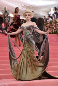 Julia Garner in Zac Posen, Met Gala 2019