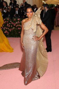 Regina King in Oscar de la Renta, Met Gala 2019