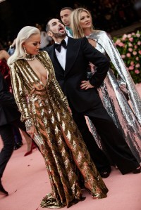 Rita Ora and Kate Moss in Marc Jacobs with the designer.