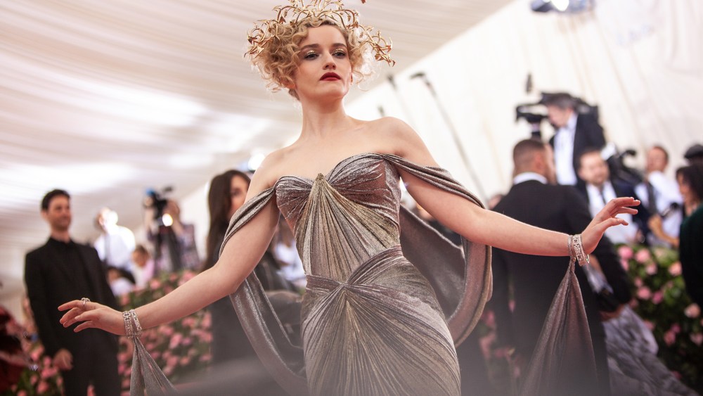 Julia Garner
