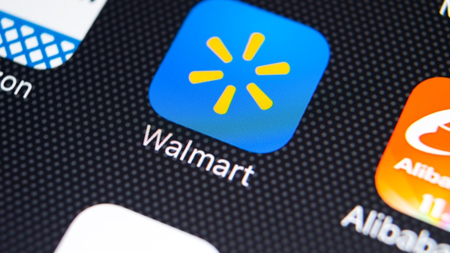 Walmart Fast Lane enables consumers to skip the cashier and checkout process