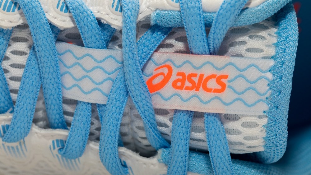 asics logo on shoe