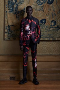 Alexander McQueen Presentation Men's Spring 2020 photographed in London on 09June 2019