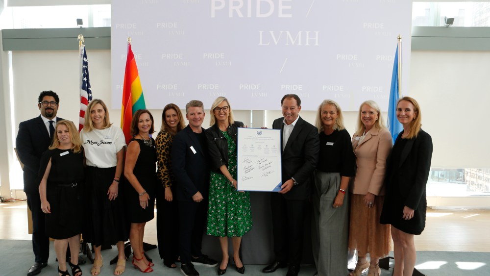 On the occasion of World Pride Month, LVMH and Maisons' US executives sign the United Nations Standards of Conduct, joining the fight against LGBTI discrimination.