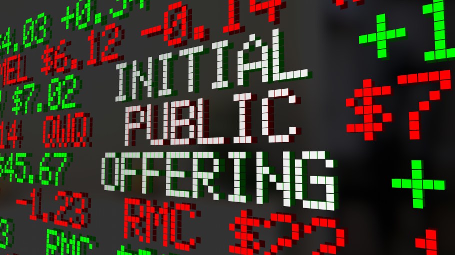 Revolve Completes IPO as Others Rush to Go Public