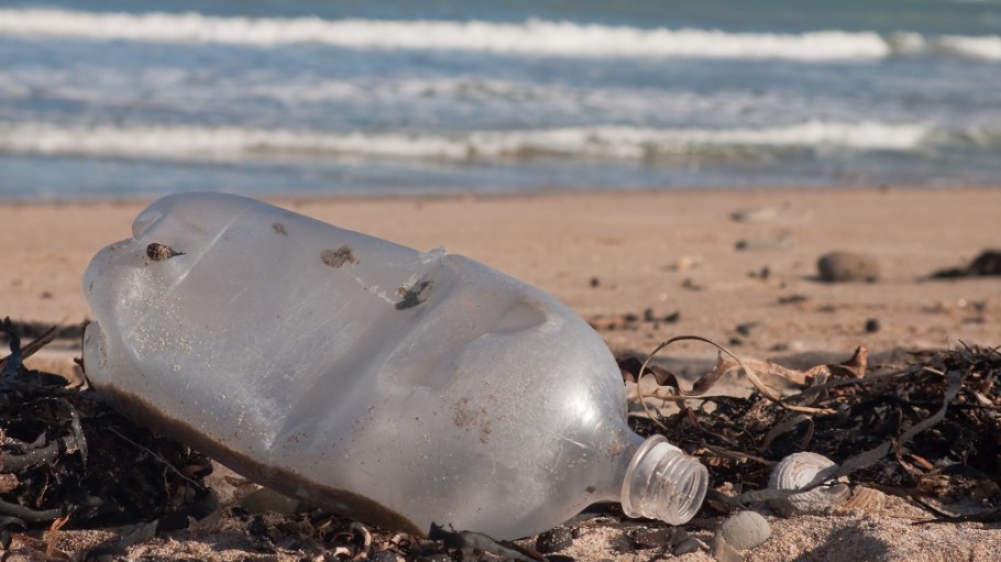 unifi ocean plastic waste recycled fiber