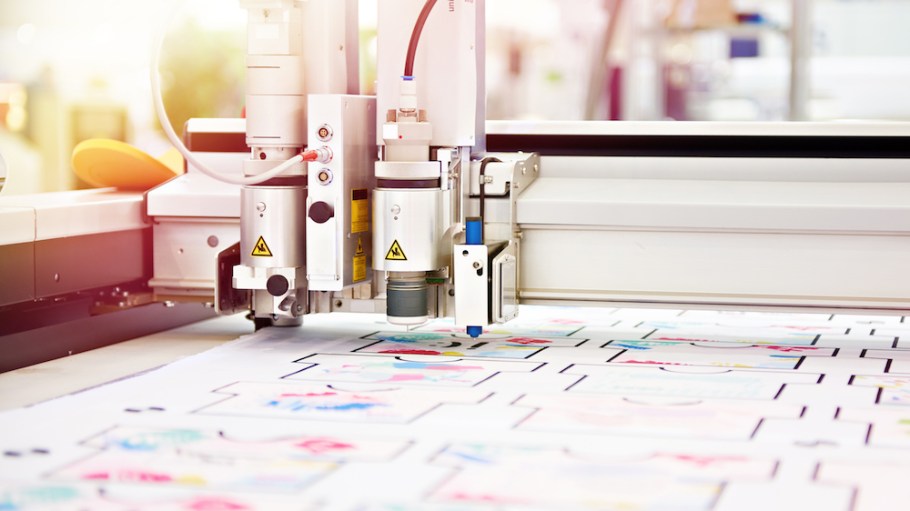 Machine drawing pattern fabric