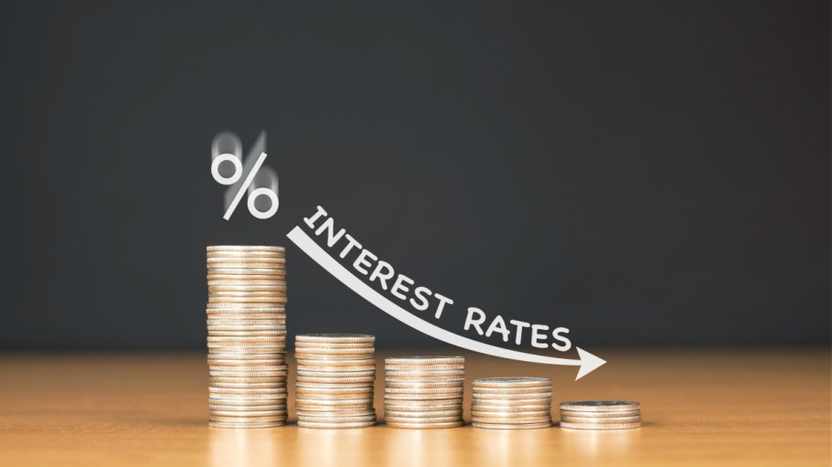 fed rate cut expected consumer