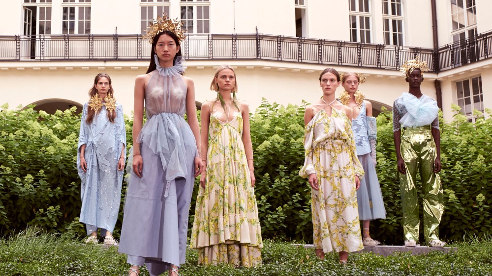 Looks from David Tomaszewski.