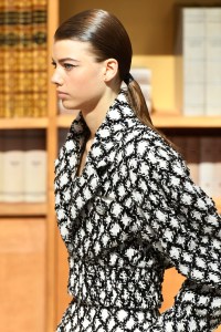 Details at Chanel Couture Fall 2019