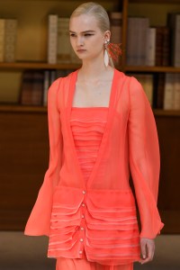 Details at Chanel Couture Fall 2019