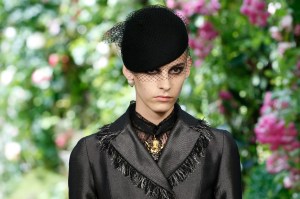 Details at Christian Dior Couture  Fall 2019