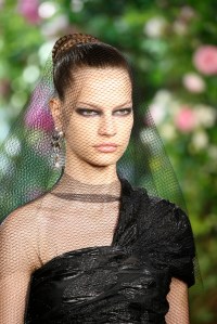 Details at Christian Dior Couture  Fall 2019