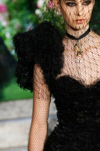 Details at Christian Dior Couture  Fall 2019