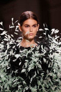 Details at Givenchy Couture Fall 2019