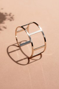 Nemmes allows consumers to design their own jewelry.