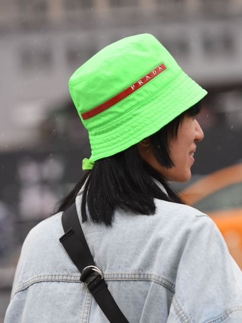 Prada bucket het