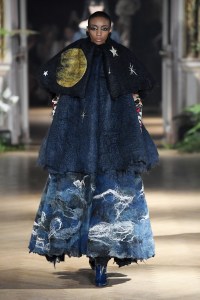 Viktor & Rolf Couture Fall 2019