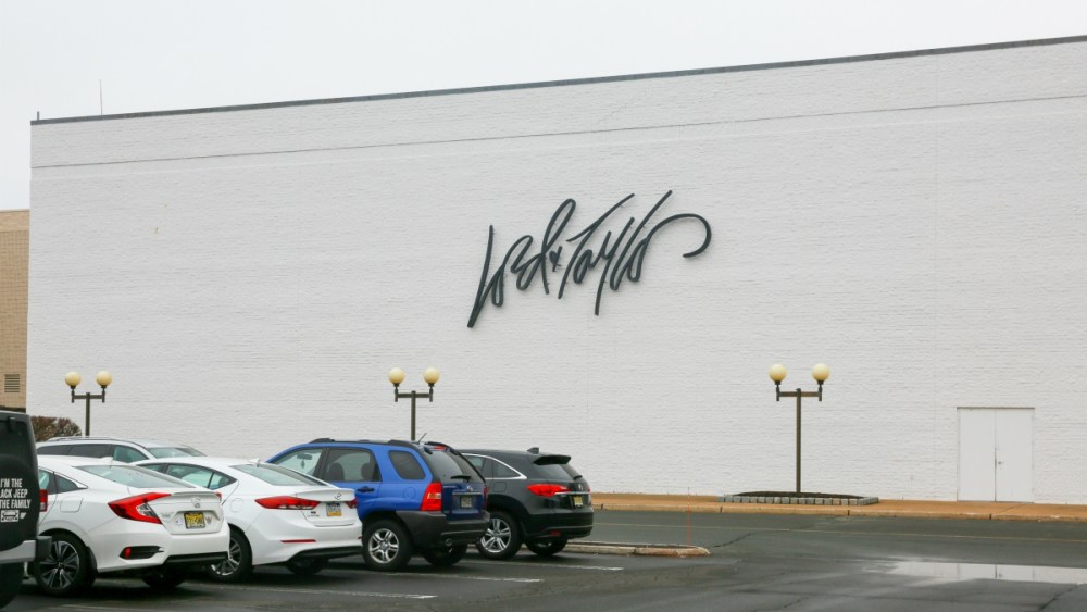 Lord & Taylor Signage