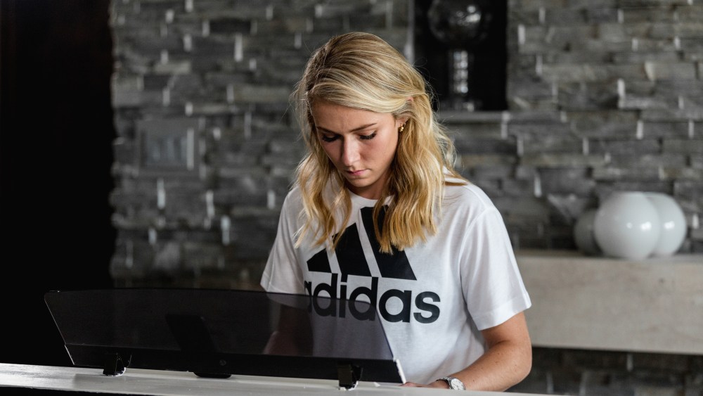 World Cup champion Mikeala Shiffrin at the keyboard.