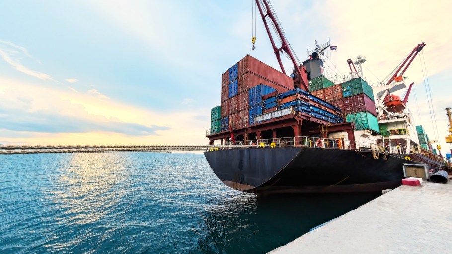 tariffs to impact retailers and apparel firms