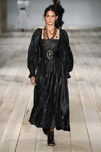 Alexander McQueen RTW Spring 2020