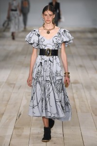 Alexander McQueen RTW Spring 2020